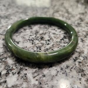 Vintage Solid Oriental Jade Bangle Bracelet Natural Stone Speckled Green Round